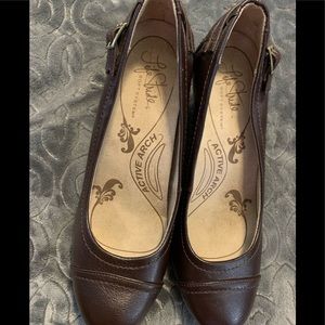 Women’s dress shoes